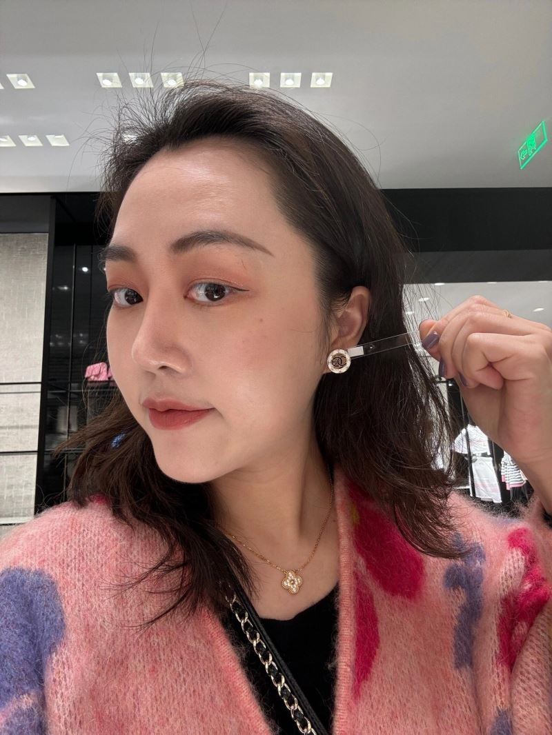 Ch**el earrings